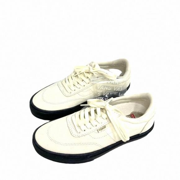 💖MEGA SALE💖VANS Gilbert Crocket Low Top White Women’s VN0A5JIF86H Suede - Picture 2 of 11